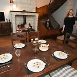Chateau De Jalesnes Hotel apartamentowy 4*