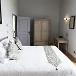 Hotel apartamentowy Chateau De Jalesnes Vernantes