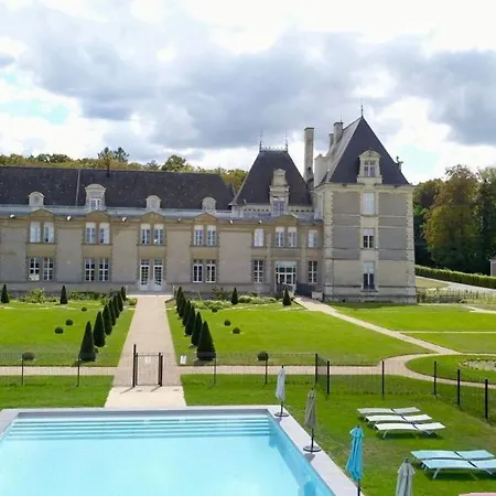 Chateau De Jalesnes