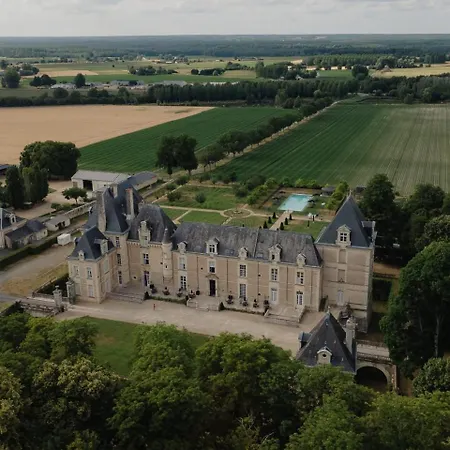 Apartmanhotel Chateau De Jalesnes 4*