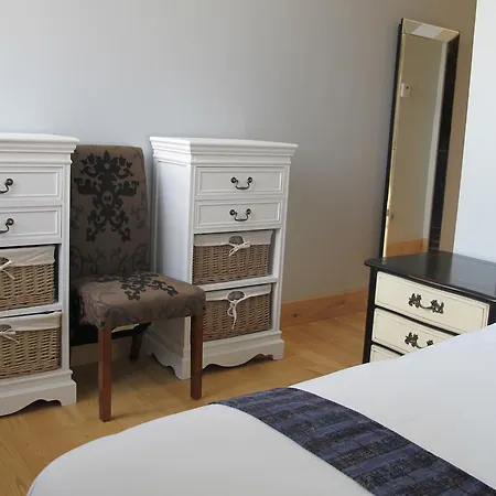Chateau De Jalesnes شقة فندقية 4*