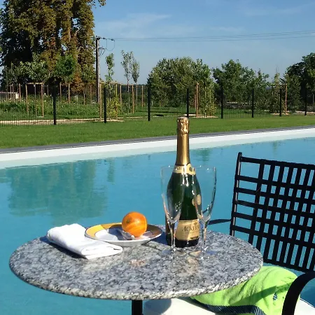 アパートホテル Chateau De Jalesnes