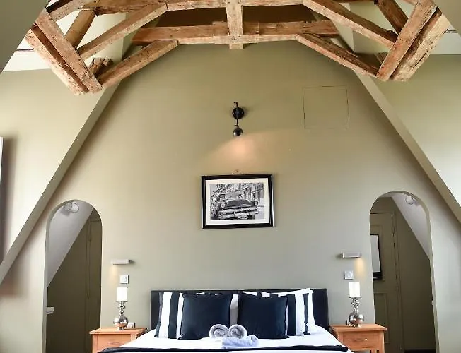 Chateau De Jalesnes Apartmanhotel 4*