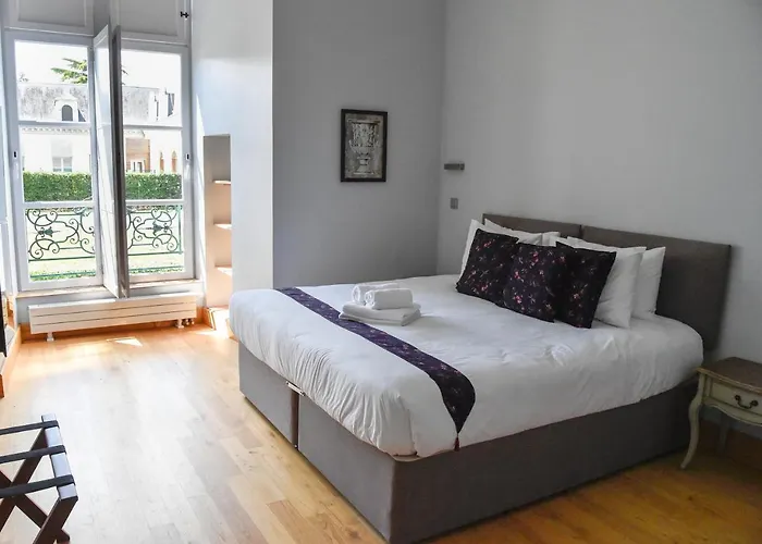 Chateau De Jalesnes Aparthotel Vernantes