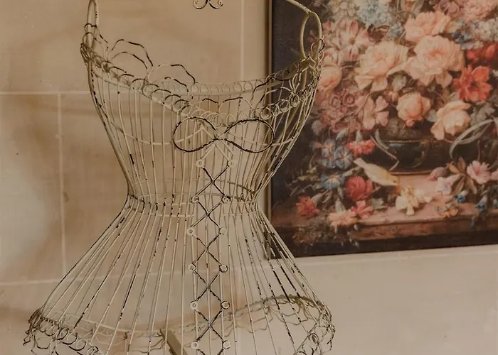 Aparthotel Chateau De Jalesnes