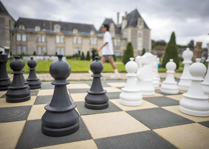 Chateau De Jalesnes Aparthotel Vernantes