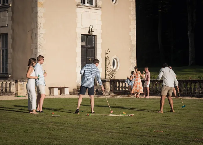 Chateau De Jalesnes 4*