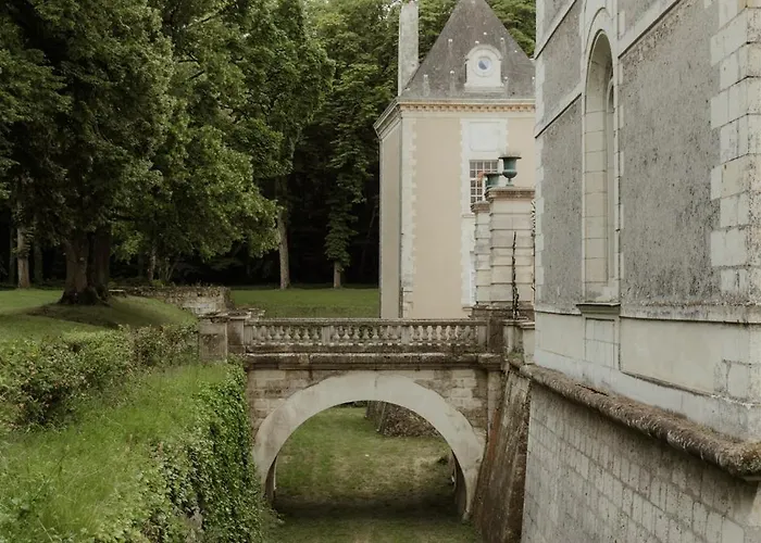 Chateau De Jalesnes Ξενοδοχείο με διαμερίσματα