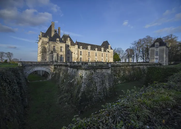 Chateau De Jalesnes Vernantes