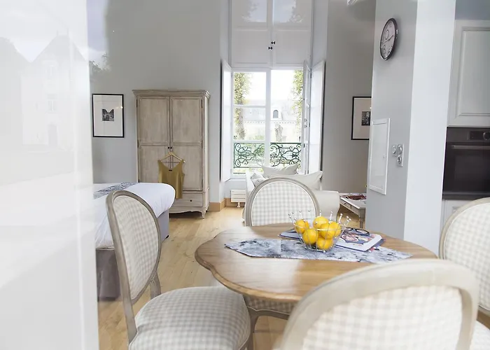 Chateau De Jalesnes Vernantes