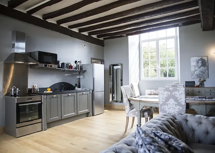 Chateau De Jalesnes Vernantes